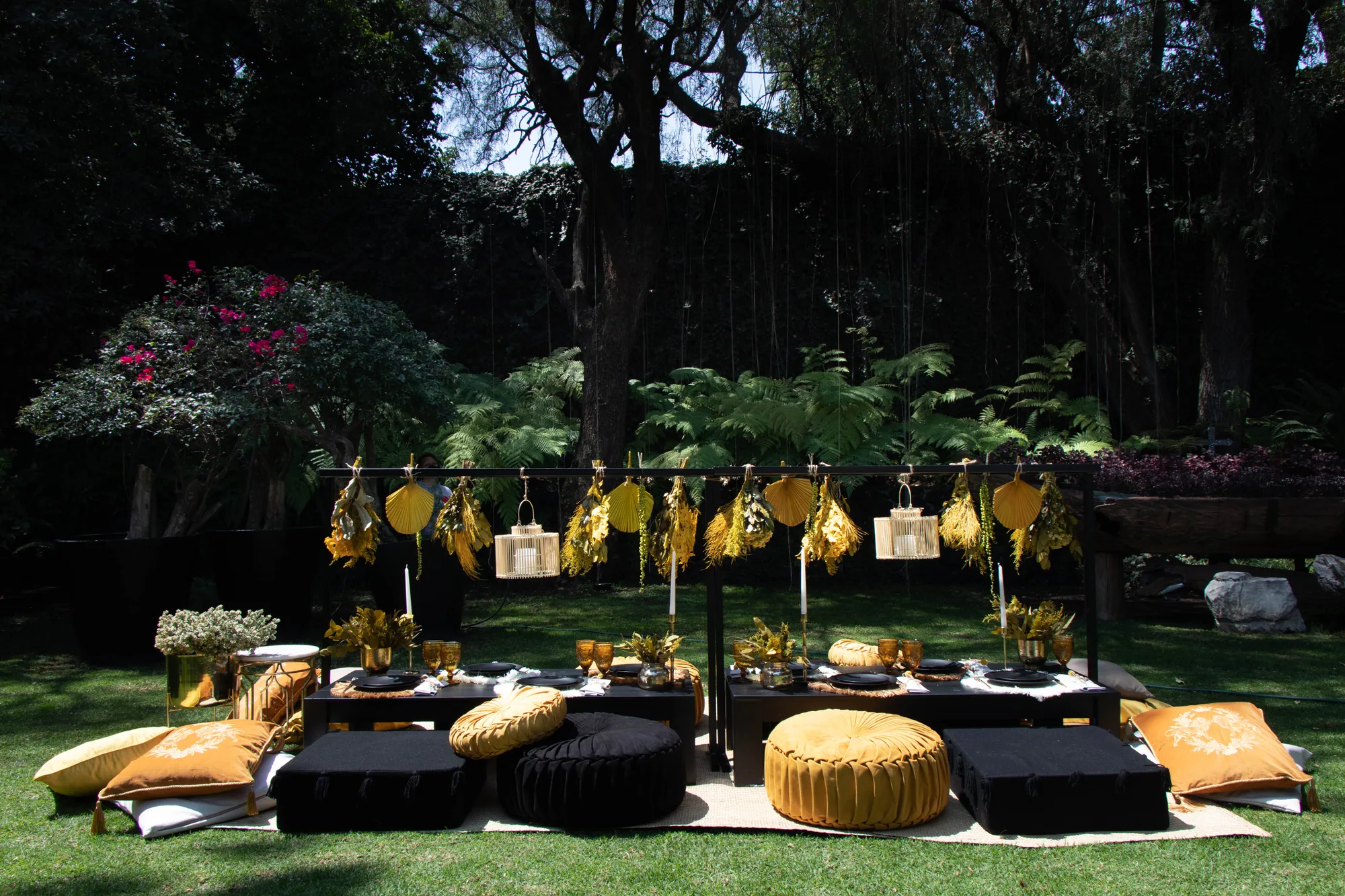 Montaje de Ornamenta: mobiliario para picnic